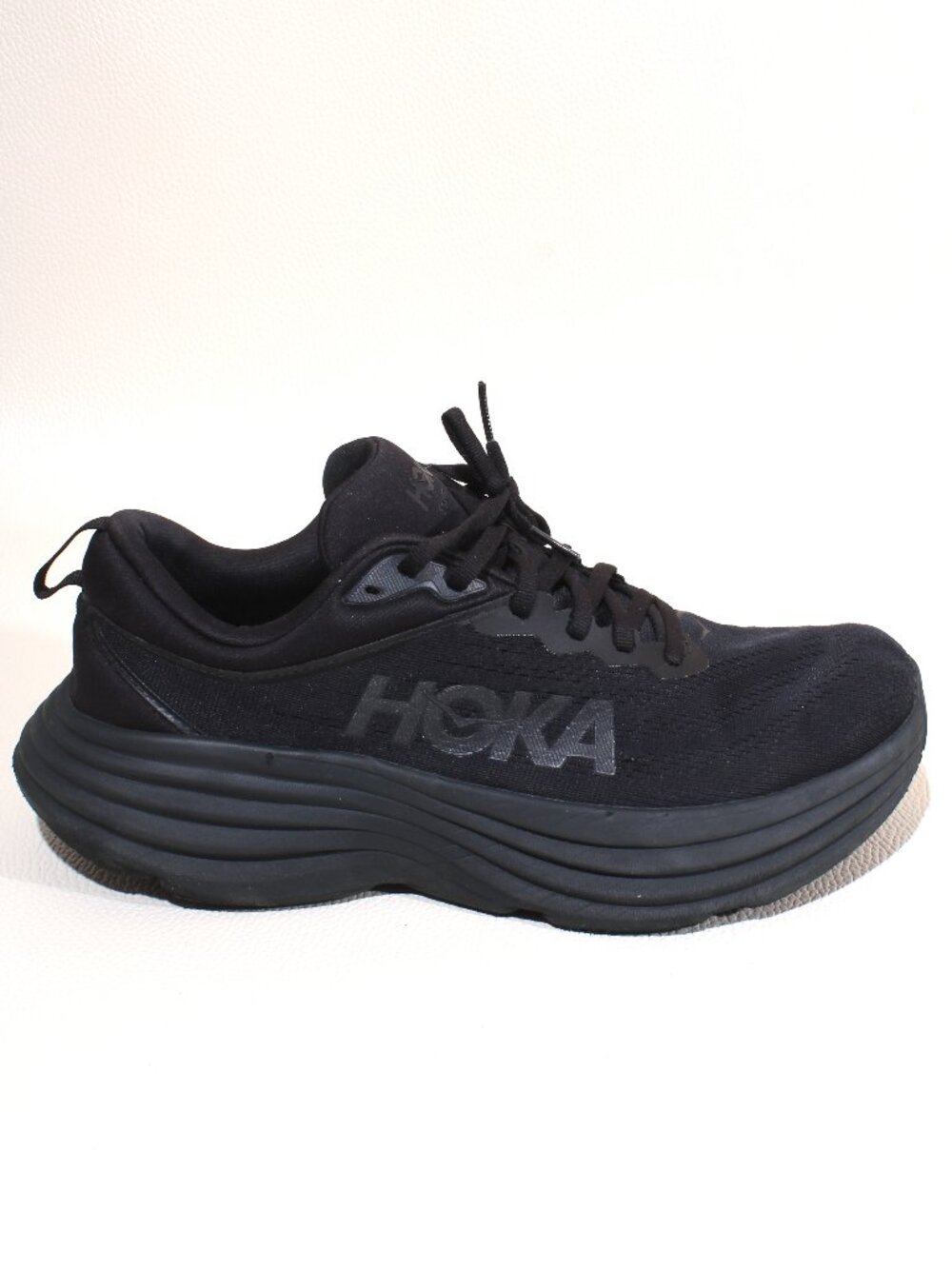 Hoka One One Bondi 8 1123202-BBLC Sneakers Mens Size 9 D Black Running Shoes - Picture 2 of 9